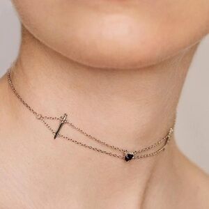 Elegant Gold and Black Onyx Women's Choker Necklace with Swords